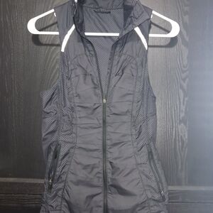 Black LULULEMON "Take Flight" Runner's Vest